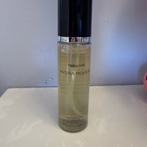 Tan-Luxe Hydra Mousse Self-Tan Mousse - Black and Gold